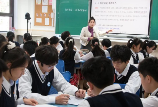 学生从起步中年级开端“主动使用”高年级尝试协同解决问题 学生从起步中年级开端“主动使用”高年级尝试协同解决问题